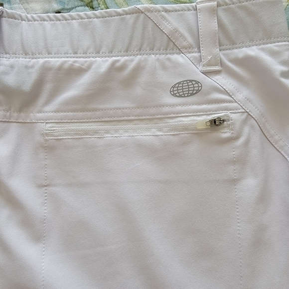 REEL LEGENDS BACK ZIP POCKET ADVENTURE SHORTS - Picture 5 of 8